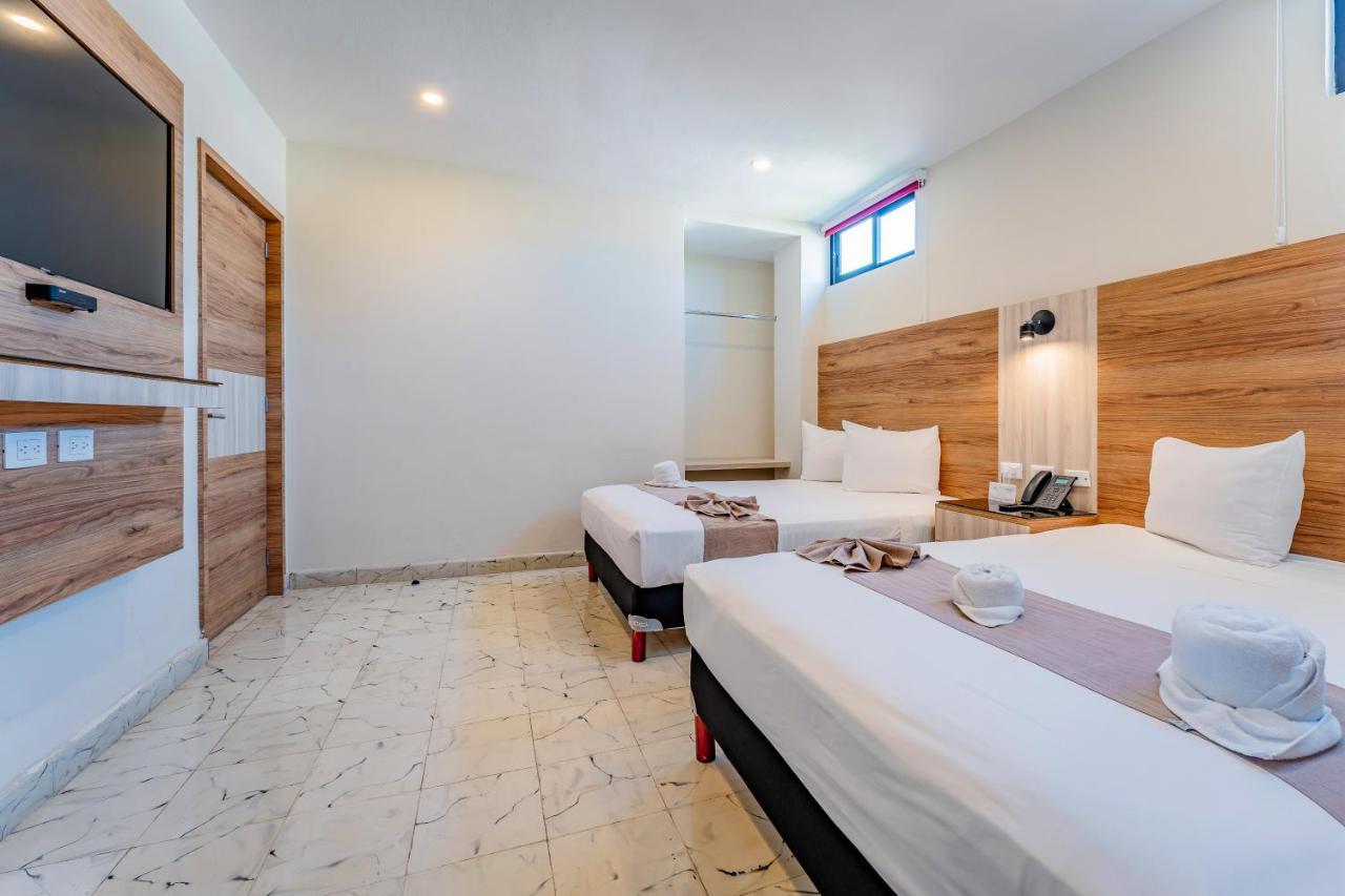 Hotel Central Merida By Kavia Bagian luar foto